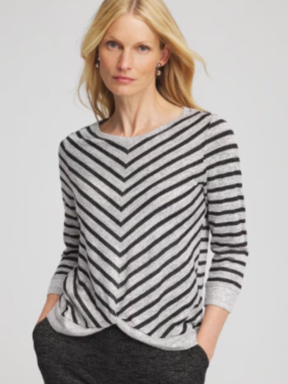 Chico's Zenergy Grey & Black Striped Twist-Front Top Neutral Minimalist Sz Large